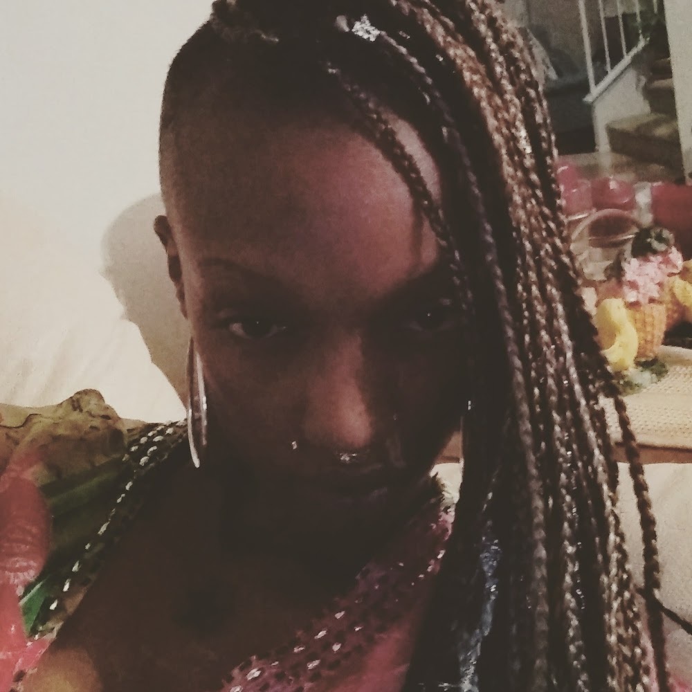 Meet your Posher, Ebony shontay showcase